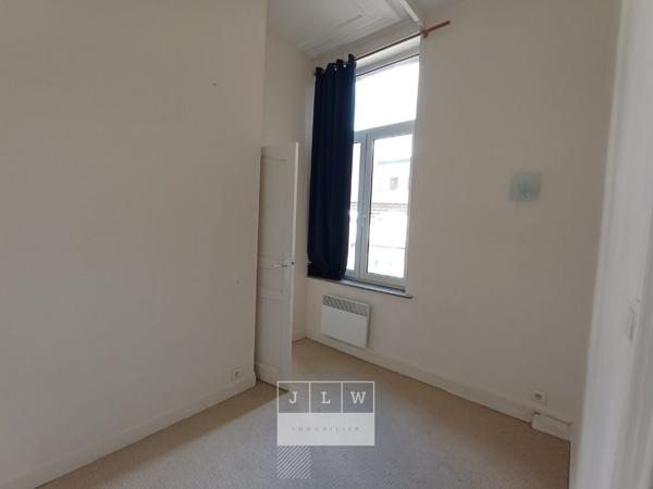 JCL-LL152 - Lille République - T2 bis de 52,80m²