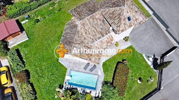 Vente                                                      Maison
                        
                     5 pièces                      145 m2                     à Ruy-Montceau