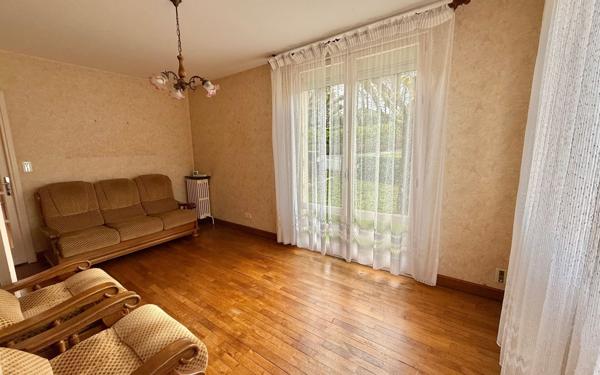 Maison à vendre    5 pièces •  Lacrouzette