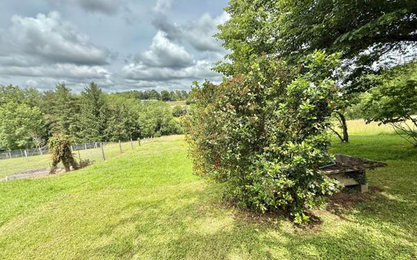 Maison à vendre    5 pièces •  Lacrouzette