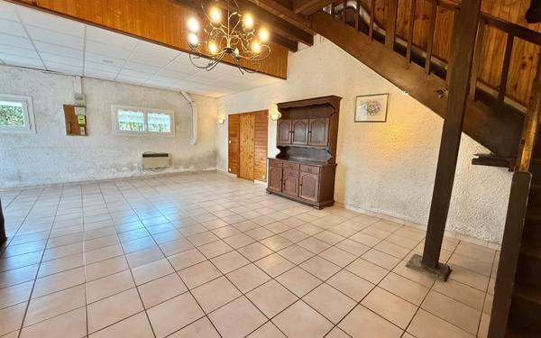 Maison à vendre    5 pièces •  Lacrouzette