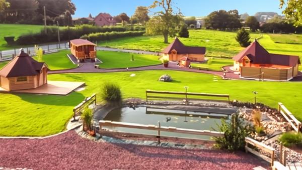 Saint-Pol-sur-Ternoise (62130) Ferme authentiques et 6 gîtes sur 1.5 hectares (terrain constructible)