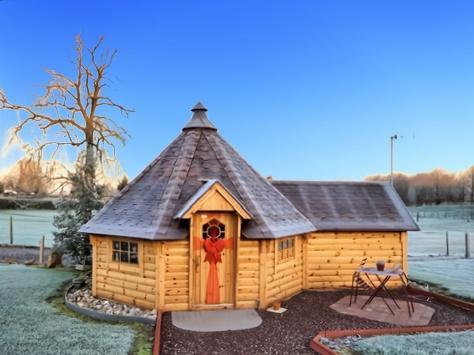 Saint-Pol-sur-Ternoise (62130) Ferme authentiques et 6 gîtes sur 1.5 hectares (terrain constructible)