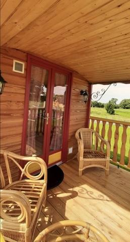 Saint-Pol-sur-Ternoise (62130) Ferme authentiques et 6 gîtes sur 1.5 hectares (terrain constructible)