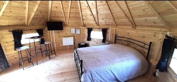 Saint-Pol-sur-Ternoise (62130) Ferme authentiques et 6 gîtes sur 1.5 hectares (terrain constructible)