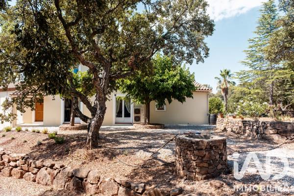 Maison à vendre 5 pièces 206 m² Cuers