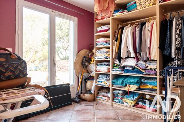 Maison à vendre 5 pièces 206 m² Cuers