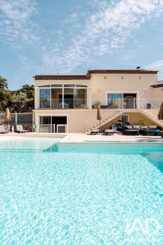 Maison à vendre 5 pièces 206 m² Cuers
