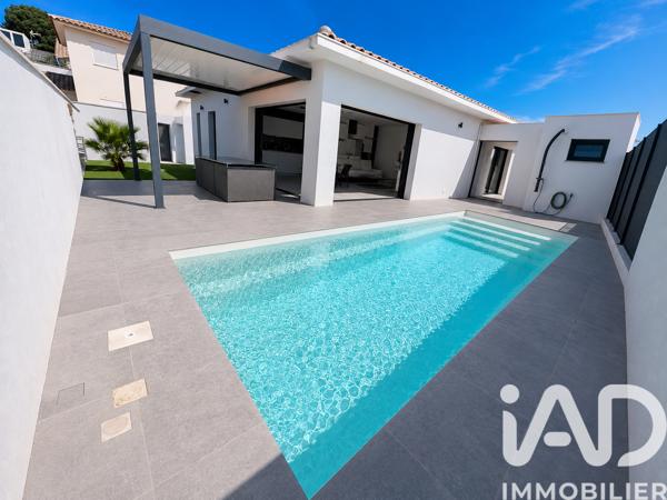 Maison à vendre 5 pièces 132 m² Saint-Cyr-sur-Mer