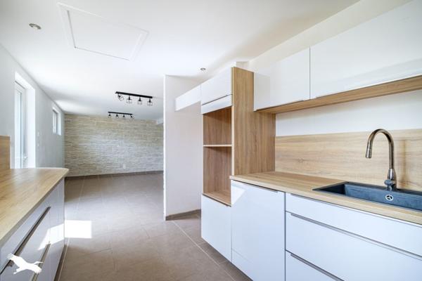 Appartement à vendre 334 000 € Grézieu-la-Varenne 4 p 95 m² DPE D