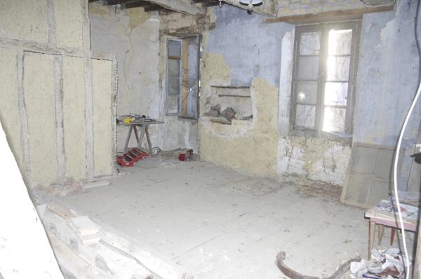 Maison à vendre 8 pièces AIGNAN (32) d'une surface de 250 m² +105 m² espace commercial ou autre.
