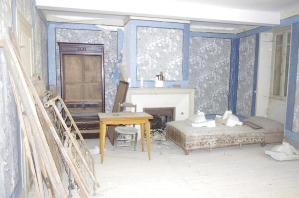 Maison à vendre 8 pièces AIGNAN (32) d'une surface de 250 m² +105 m² espace commercial ou autre.