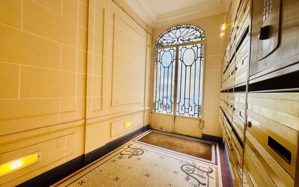 Appartement à vendre    3 pièces • 53 m2 Boulogne-Billancourt