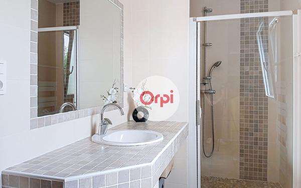 Maison à vendre    5 pièces •  Elven