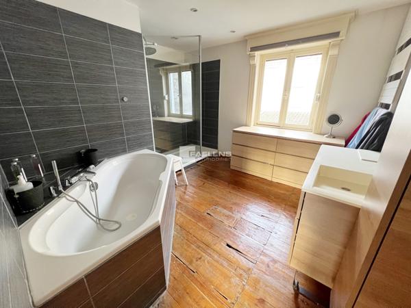 Maison à Lille - Réf. vnv5220t