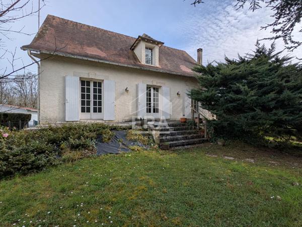Maison Périgourdine à Montpon-Ménestérol 7 pièces 171 m2