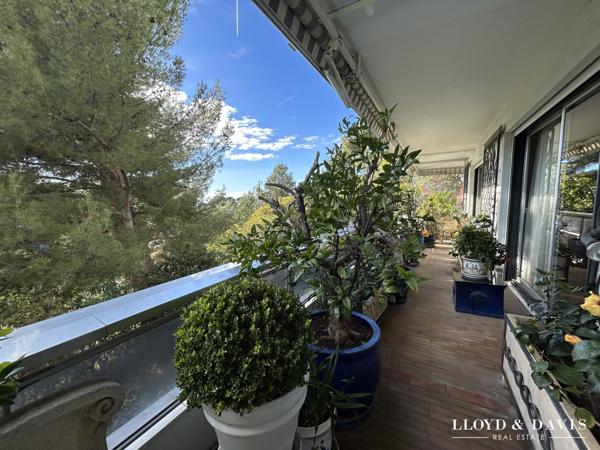 VENTE VIAGER OCCUPE DANS UNE RESIDENCE GRAND STANDING