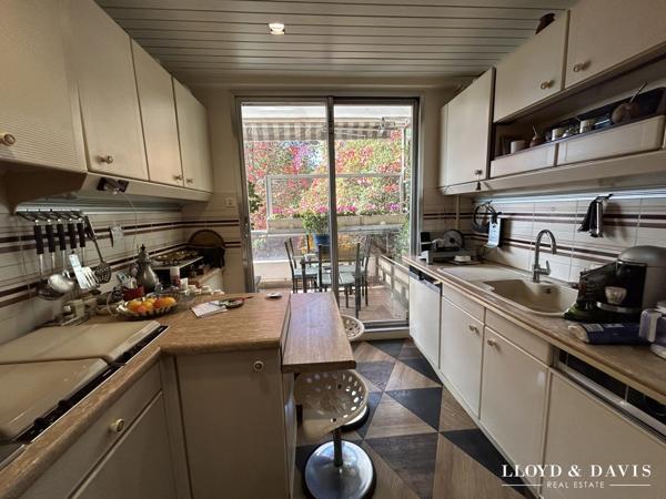 VENTE VIAGER OCCUPE DANS UNE RESIDENCE GRAND STANDING