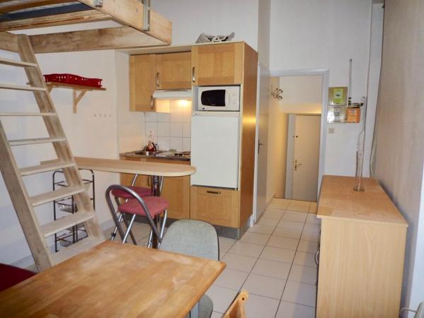 STUDIO MEUBLE RUE ROYALE