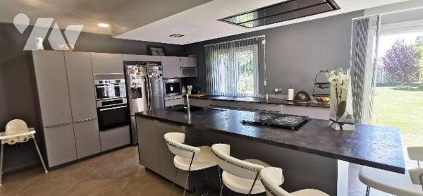 Maison à Vendre à Mouriès (13890) en Bouches-du-Rhône (13)

Découvrez cette maison spacieuse ...