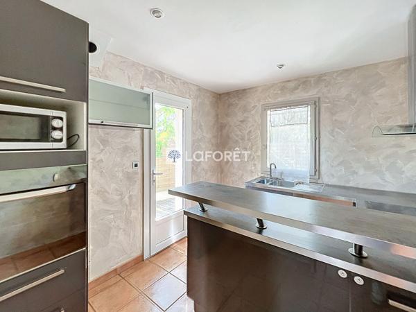 Location maison Salon-de-Provence - 4 pièce(s) - 78 m² - 1 400 €/mois