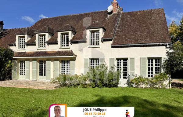 Maison 9 pièces de 224 m2 à Collemiers (89100)