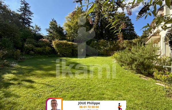 Maison 9 pièces de 224 m2 à Collemiers (89100)