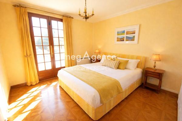 Maison à LA FLECHE, 72200 - 10 pièces 283m²