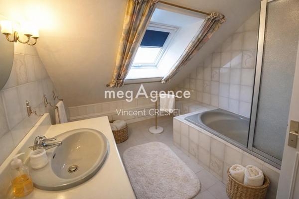 Maison à LA FLECHE, 72200 - 10 pièces 283m²