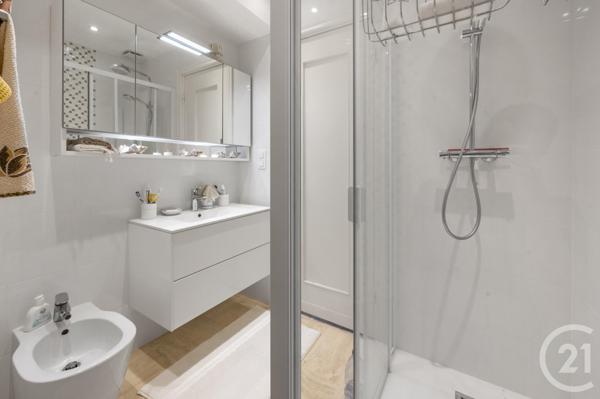 Appartement F2 à vendre  2 pièces - 67,74 m2 EZE - 06