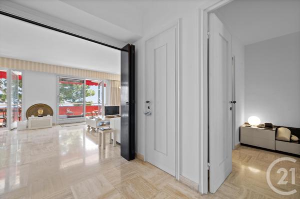 Appartement F2 à vendre  2 pièces - 67,74 m2 EZE - 06