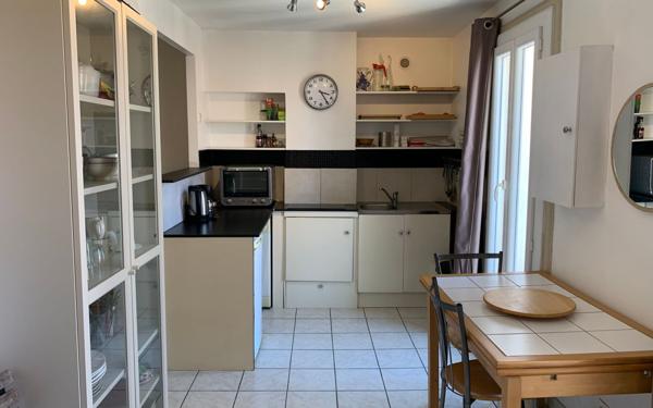 Appartement à louer    1 pièce •  Sète