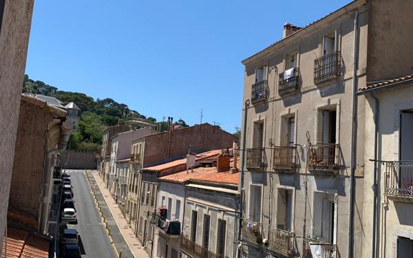 Appartement à louer    1 pièce •  Sète
