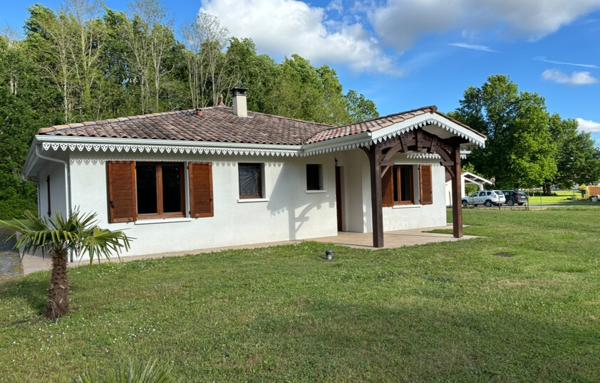 SOUS COMPROMIS Maison de Charme à Salles, 110 m2, 5 Pièces, Parcelle de 2500 m2, Proche Centre-Ville