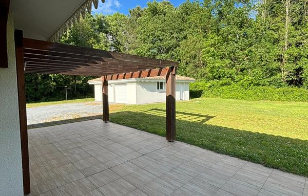 SOUS COMPROMIS Maison de Charme à Salles, 110 m2, 5 Pièces, Parcelle de 2500 m2, Proche Centre-Ville