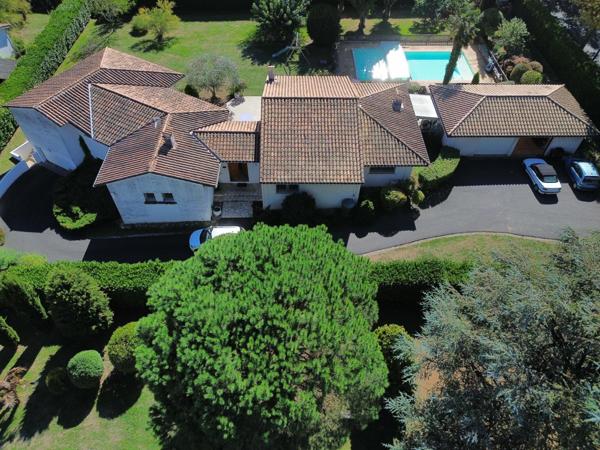 Maison à MAZAMET, 81200 - 6 pièces 227m²