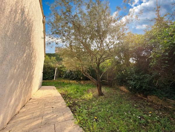 Villa T5 d'env 104 m² sur parcelle de 396 m²