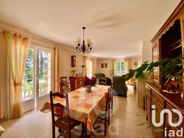 Maison de campagne 5 pièces de 130 m² à Étaules (17750)