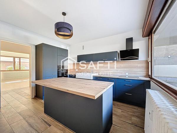 Superbe appartement avec terrasse et stationnement quartier Sainte-Thérèse