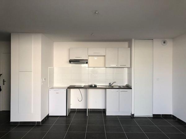 Grand T2 à Castanet Tolosan avec très belle terrasse sans vis à vis