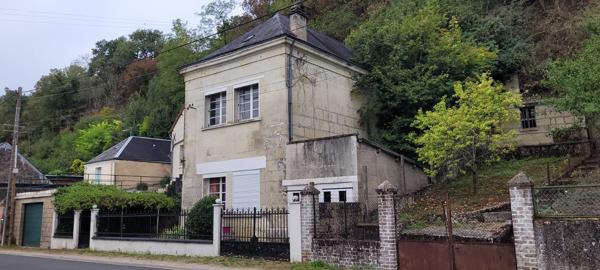 MAISON DE VILLAGE A MONTOIRE SUR LE LOIR