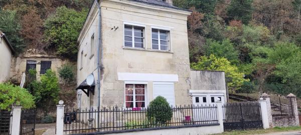 MAISON DE VILLAGE A MONTOIRE SUR LE LOIR