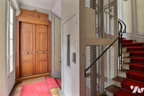 OPERA - Bureaux avec commercialité