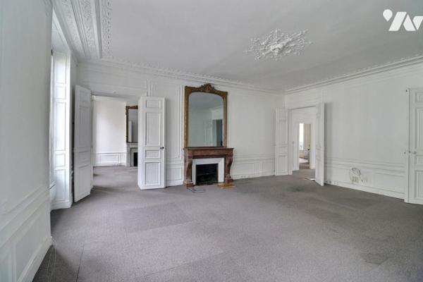 OPERA - Bureaux avec commercialité