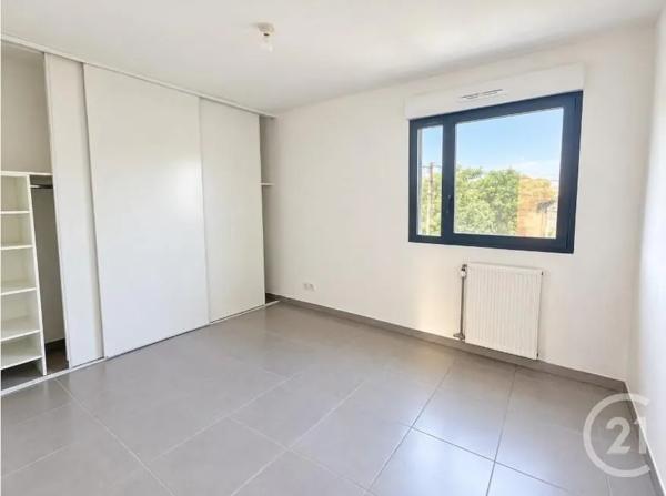 Appartement T2 à vendre  2 pièces - 42,70 m 2   LA CIOTAT  - 13
