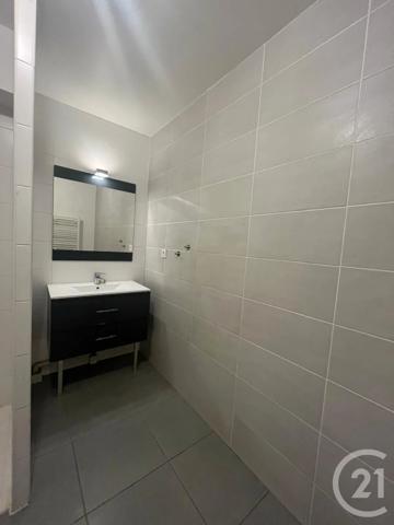 Appartement T2 à vendre  2 pièces - 42,70 m 2   LA CIOTAT  - 13