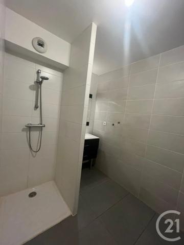 Appartement T2 à vendre  2 pièces - 42,70 m 2   LA CIOTAT  - 13