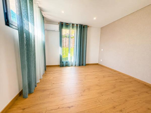 Vente                                                      Maison
                        
                     5 pièces                      122 m2                     à Tournan-en-Brie