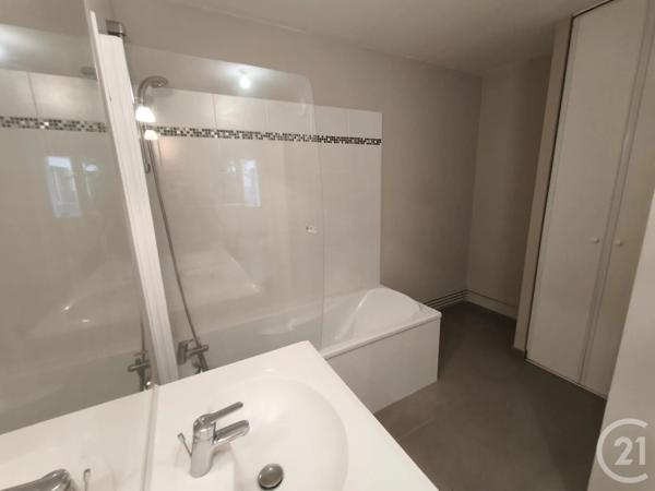 Appartement F4 à vendre  4 pièces - 90,86 m 2   ORLEANS  - 45