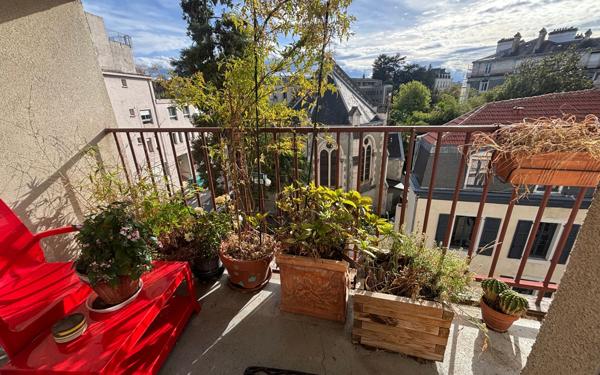 Appartement à vendre    3 pièces • 65 m2 Pau